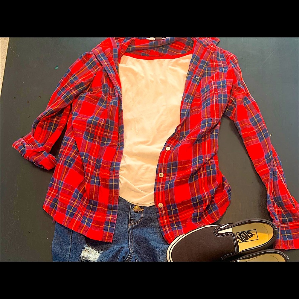 Old Navy Women’s Red/Blue Plaid Flannel Sm…